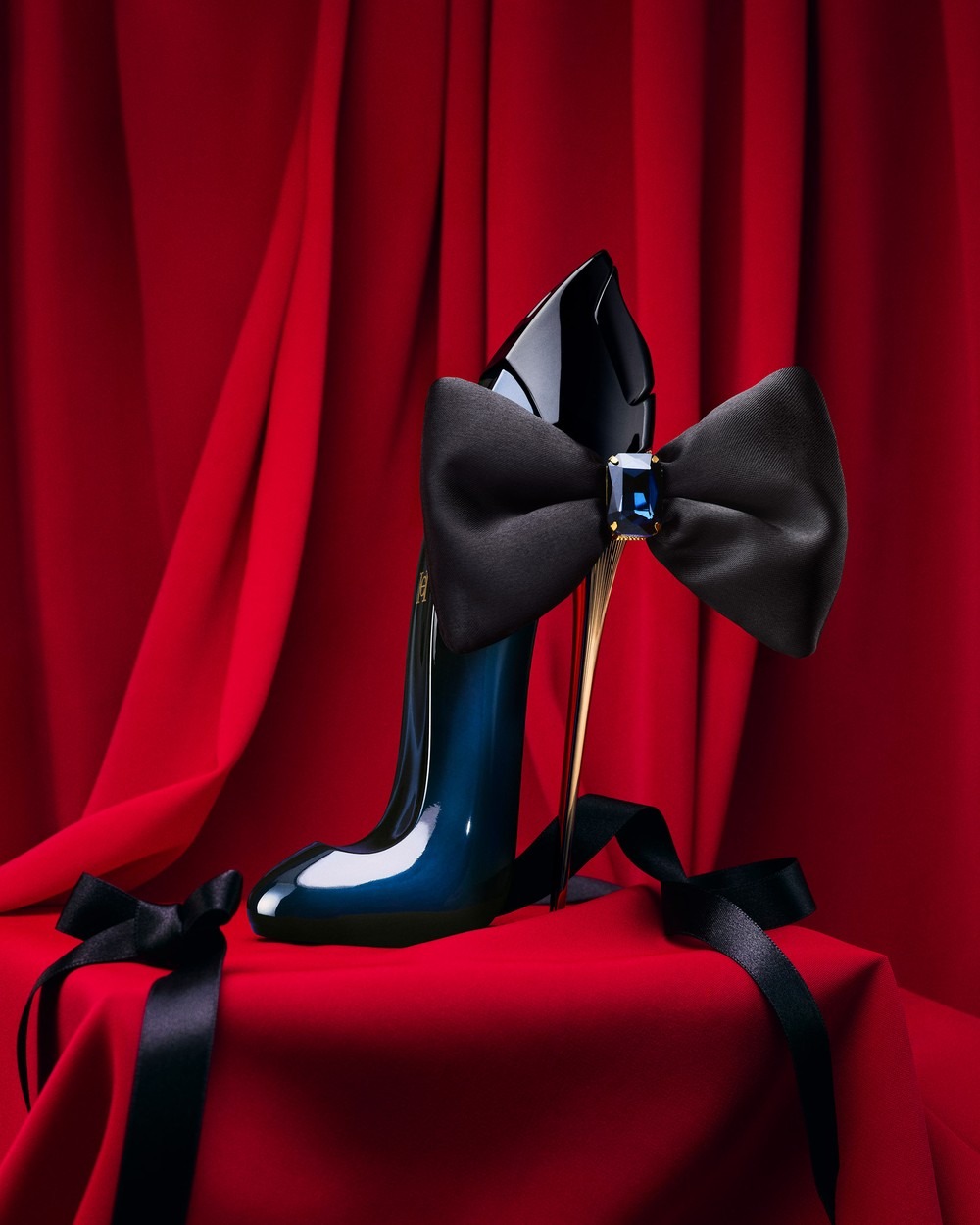 Carolina Herrera Good Girl Bow - Perfume Fragrance Direct review and price